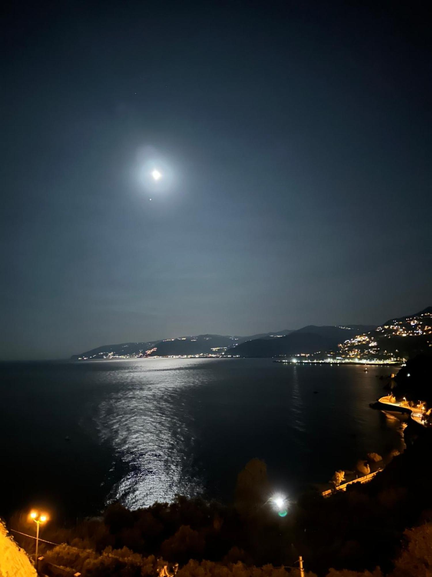 Appartamento Ad Capo dʼOrlando Esterno foto